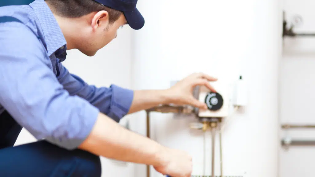 servicing gas water heater